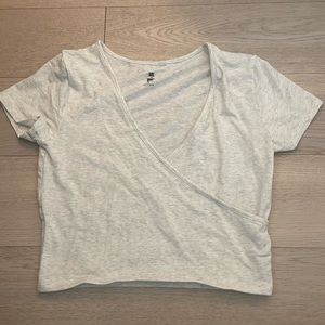 Wrap around light grey tee